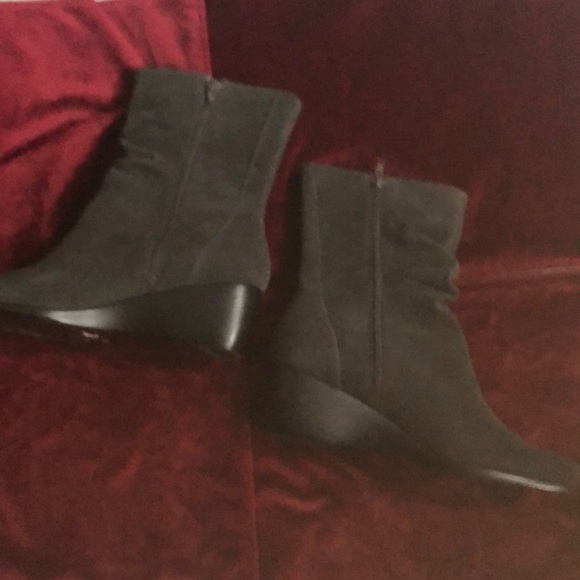 Bare Traps - Picture 2 of 9